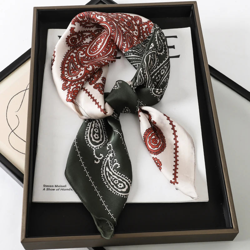 2025 New Fashion 70X70cmPrinted Women's Scarf Pashmina Silk Scarf Square Shawl Decorative Headband Neck Luxury Design Bandana
