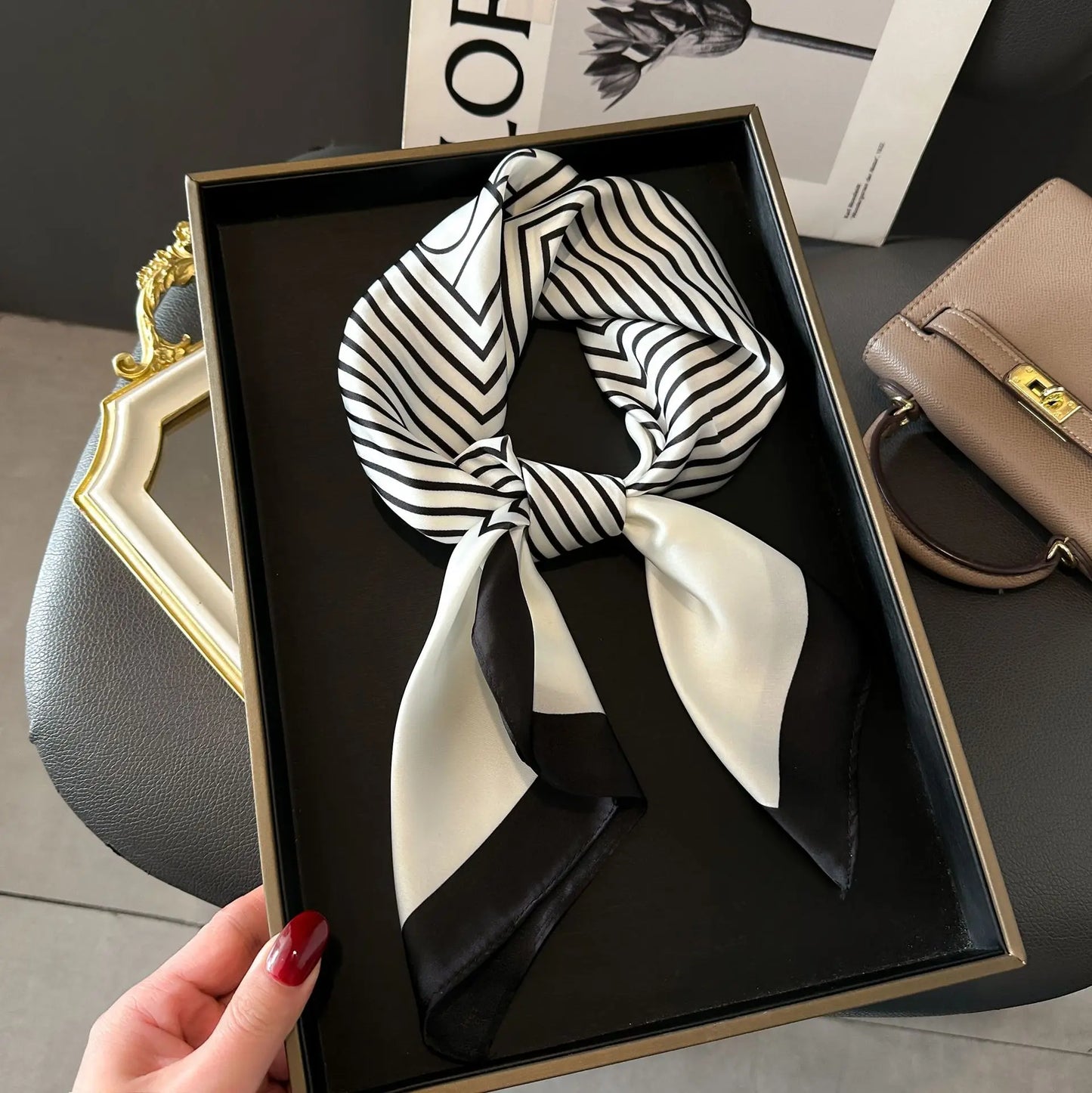 Luxury Chain Print Small Square Scarf Simulated Silk Thin Neck Scarf Fashion Sunscreen Headscarf For Women 70x70cm