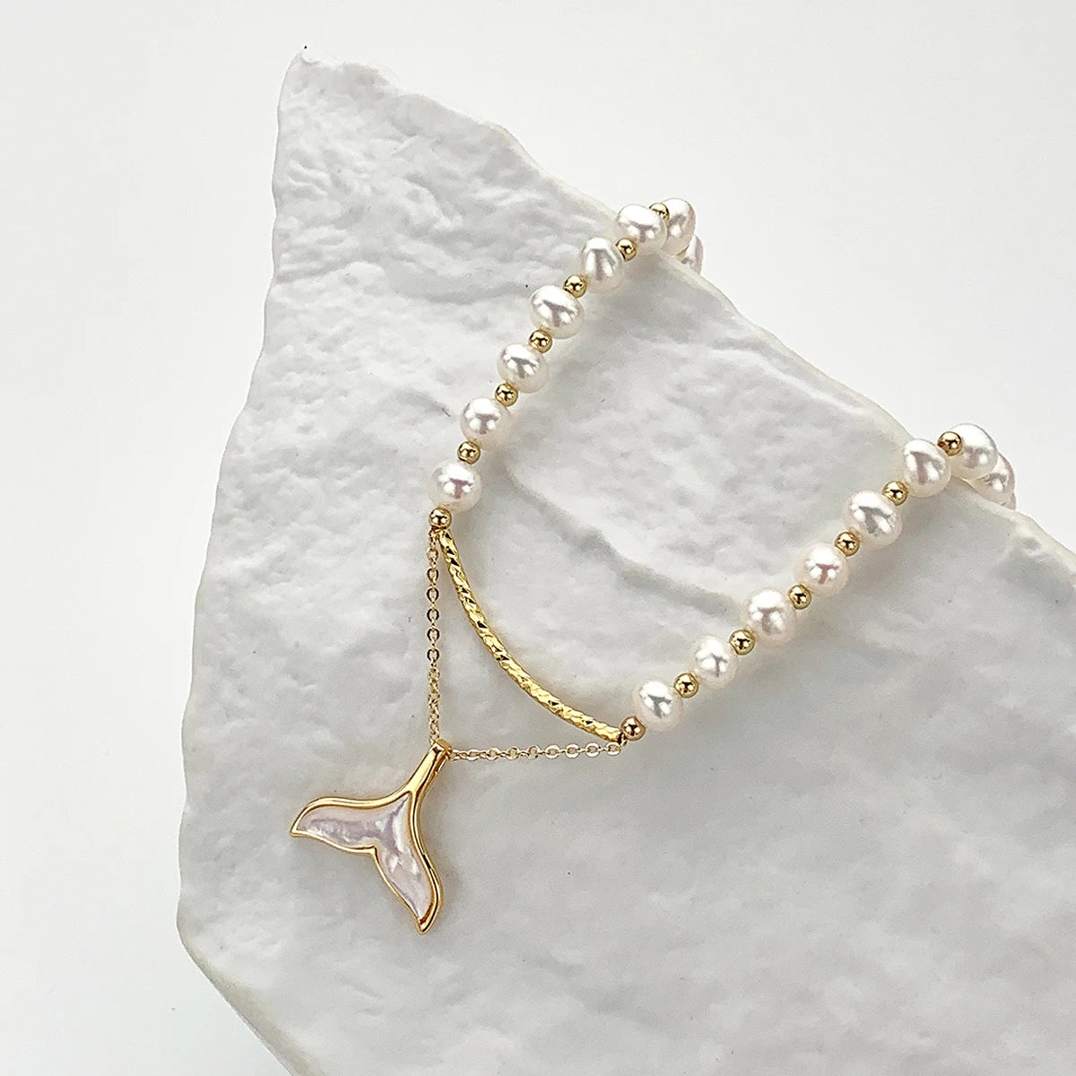 Elegant 100% Natural Freshwater Pearl Beaded Necklace Fish Tailed Accessory For Women's Temperament Jewelry Daily Gifts